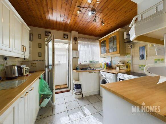 Photo 9
