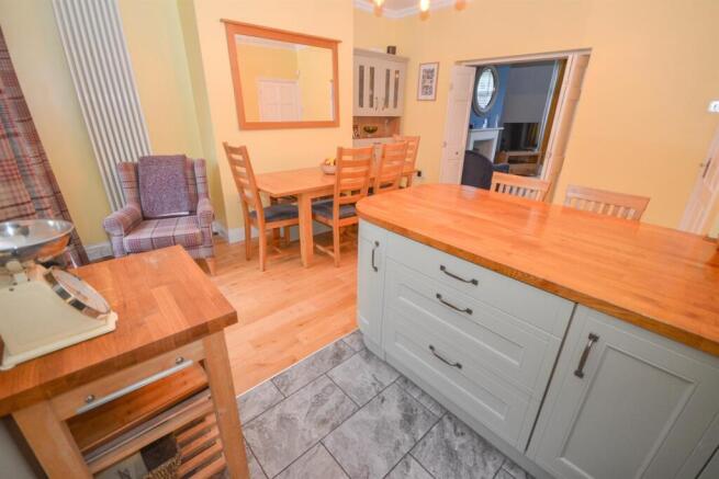 Kitchen/Dining Room