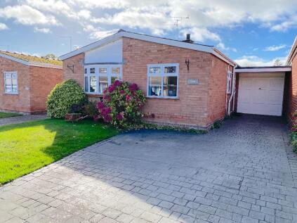 2 Stretton Gardens, Codsall WV8 1AL