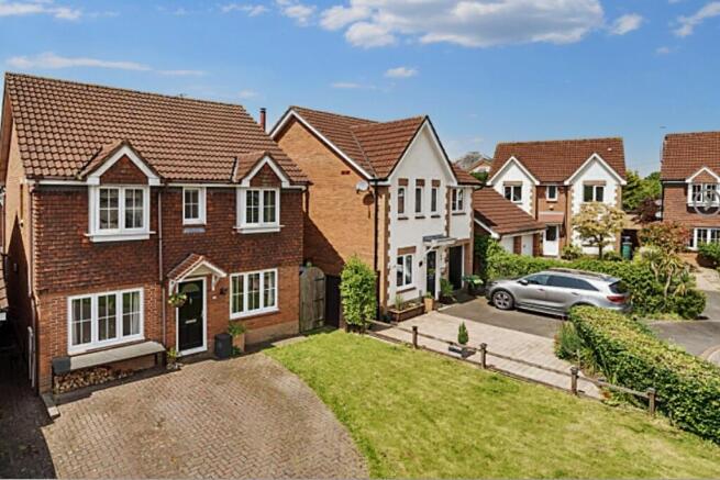 3 Gables Lea