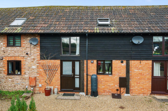 5 Ashill Courtyard