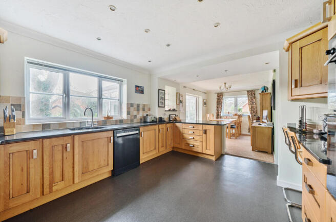 Kitchen/Dining Room