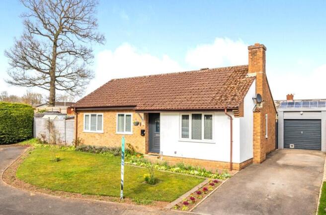 1 Maple Close
