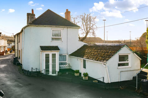 Leatside Cottage, 14 Duke Street, Cullompton, Devon, EX15