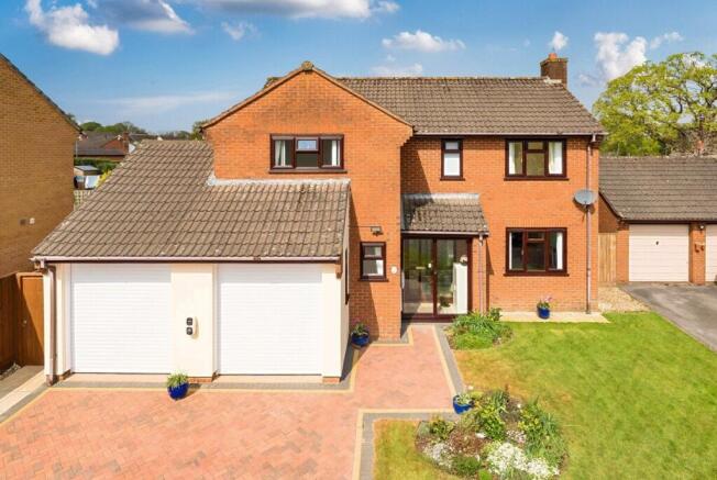 11 Webbers Way