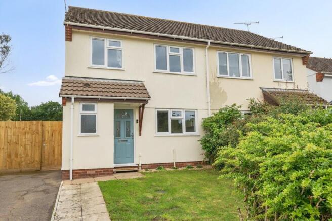 4 Parsons Close