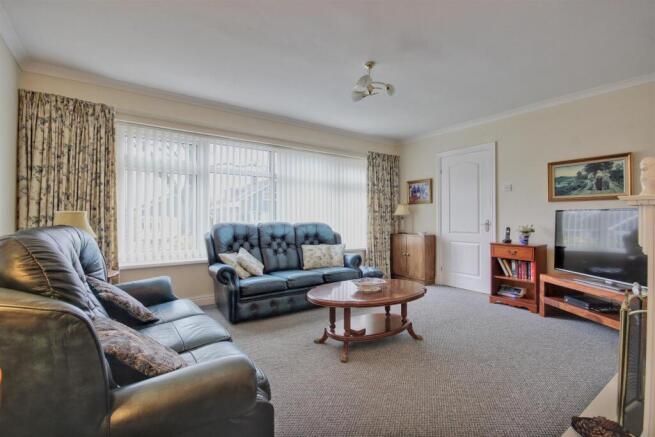 Parklands Drive (13).jpg