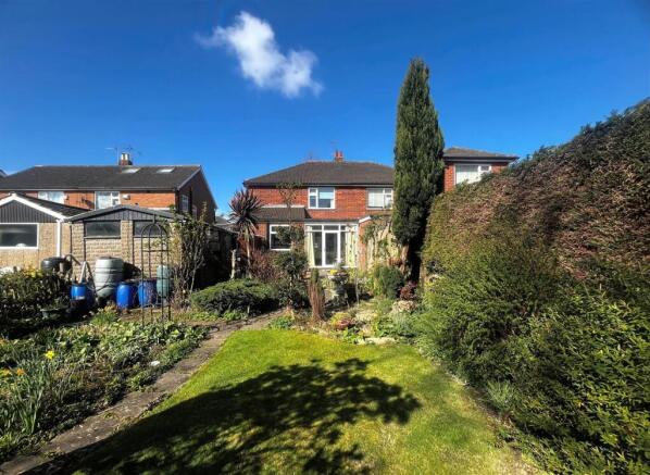 23 Churchill Avenue 3_lzn.jpg