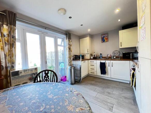 KITCHEN/ DINER