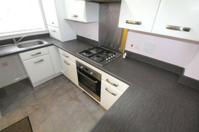 FITTED KITCHEN