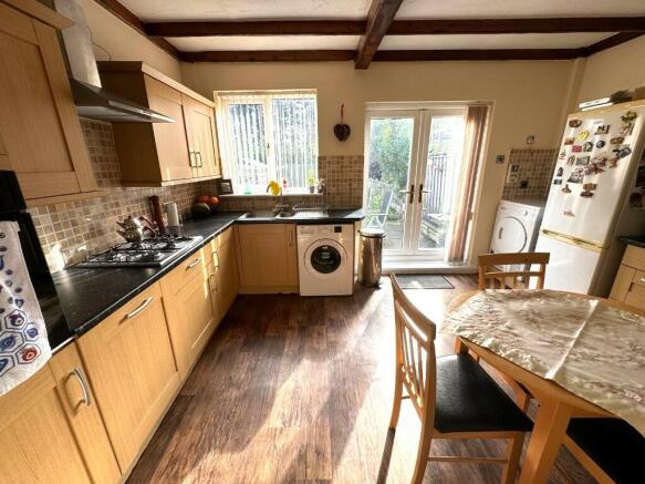 KITCHEN / DINER