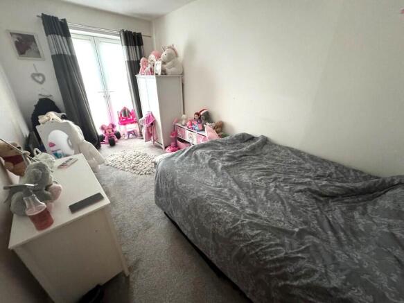 BEDROOM 2