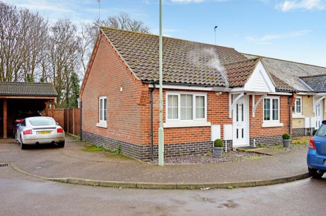 2 Bedroom Terraced Bungalow For Sale In Dobson Way Beccles Nr34