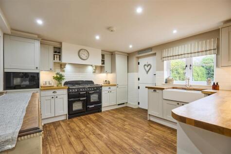 West Carr Road, Attleborough