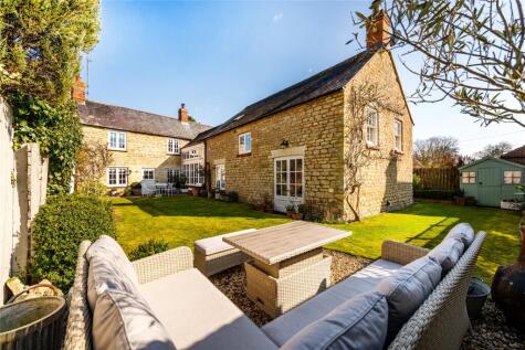 Stoke Road, Ashton, Northampton, Northamptonshire, NN7