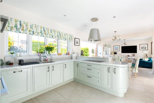 Kitchen/Breakfast