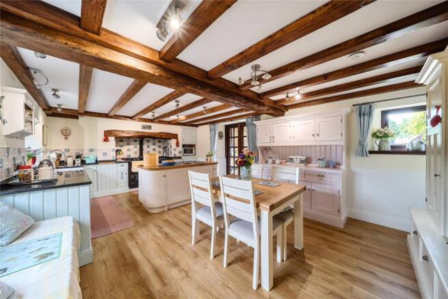 Kitchen/Breakfast