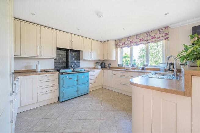 Kitchen/Breakfast
