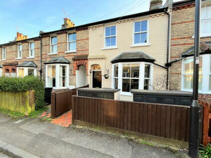 Winchester - 3 bedroom terraced house