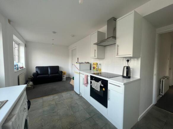 b7d81355-e88c-473...