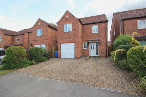 Main Street, Beeford