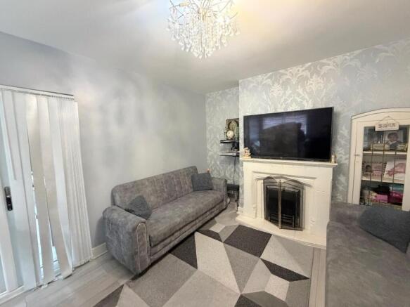 DINING ROOM / SECOND RECEPTION  ROOM