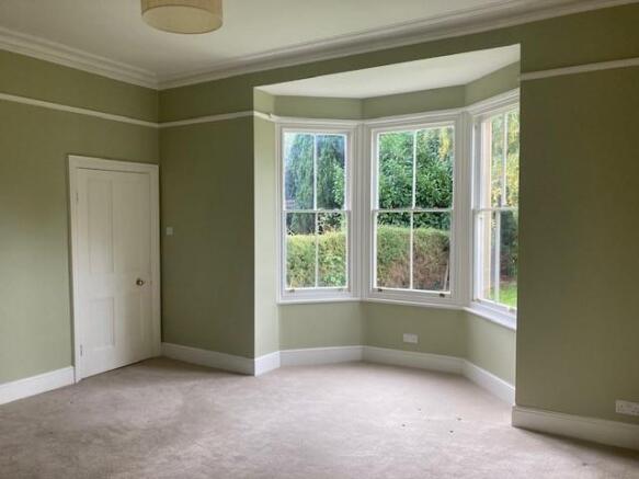 livingroom 1.jpg