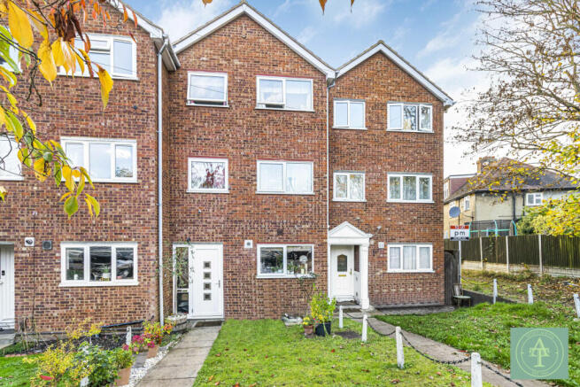 4 Bedroom Town House for Sale