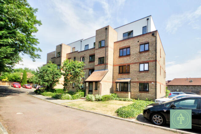 Studio Flat for Sale