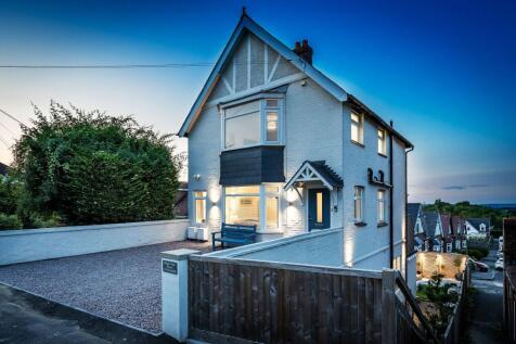 Weald View House 123 Hastings Road Pembury TN2 4JU