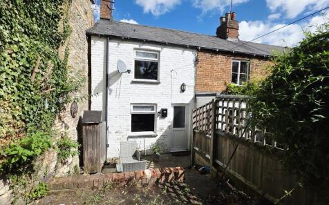 Malthouse Yard, High Street