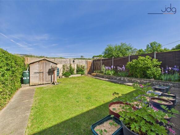 Nice size garden, back gate leading onto Story fields