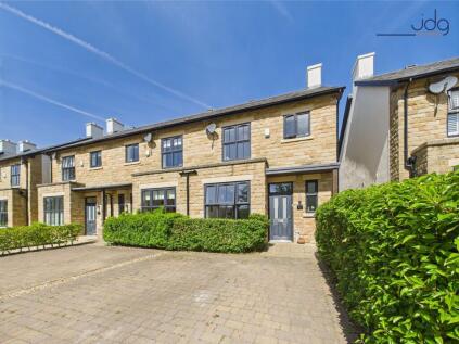 Guidem Park, Lancaster | A fabulous townhouse with high ceilings and a great view