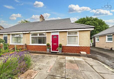 Norwood Drive, Torrisholme | Lovely Dormer bungalow with a private garden