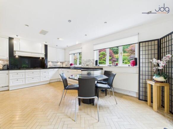 Style and Practical Kitchen with room for dining