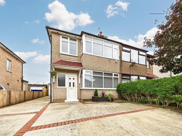 Welcome to Cleveleys Avenue