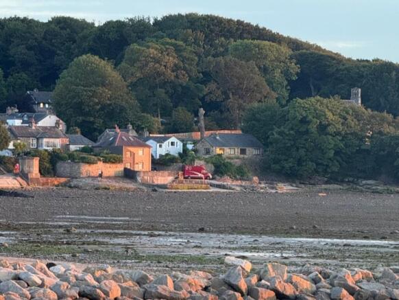 Views of the house from the Promenade