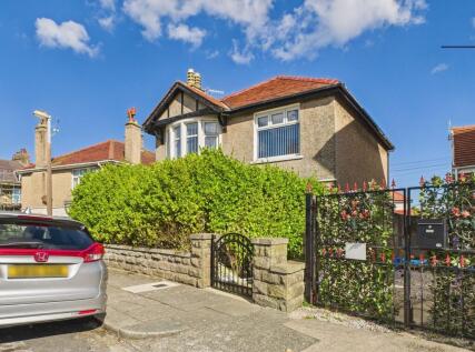 Dalton Road, Heysham | Spacious first floor apartment