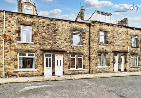 Broadway, Skerton | Spacious four bedroom terrace with extended kitchen