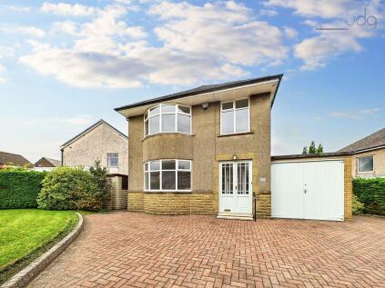 Yealand Drive, Scotforth | A refreshed three-bedroom detached home on a generous corner plot!