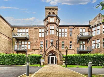 South Wing, The Residence | Spacious ground floor apartment with garden