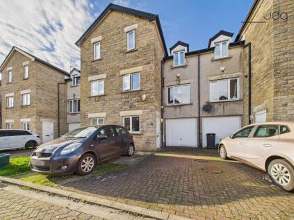 Allandale Gardens, Marsh | Two bedroom townhouse with open plan living