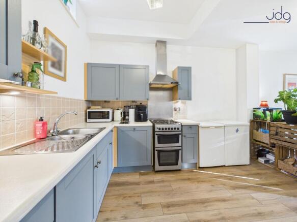 Modern Fitted Kitchen