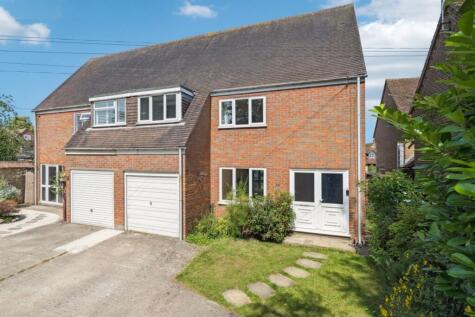 Thame Road, Long Crendon, HP18