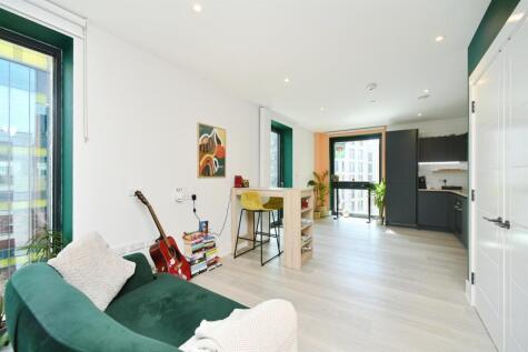 The Furlong, BRIGHTON