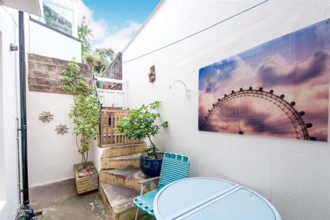 2 bedroom flat for sale in Sillwood Road, Brighton, BN1