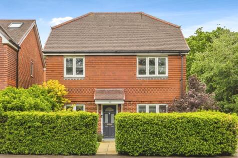 Icarus Avenue, Burgess Hill