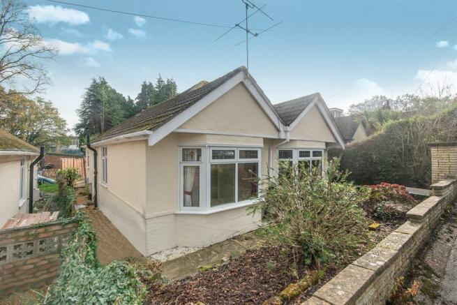 Bungalow for sale in chandlers ford hampshire #4