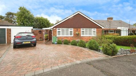 Pond Close, Broad Oak, Rye