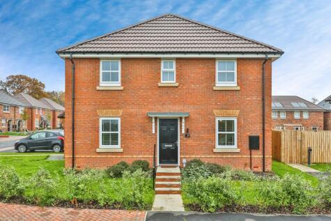 Holroyd Circle, Brinsley, NOTTINGHAM